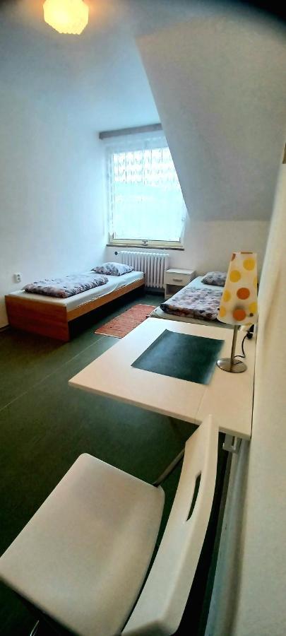 Penzion A Restaurace U Jezirka Hrimezdice Dış mekan fotoğraf