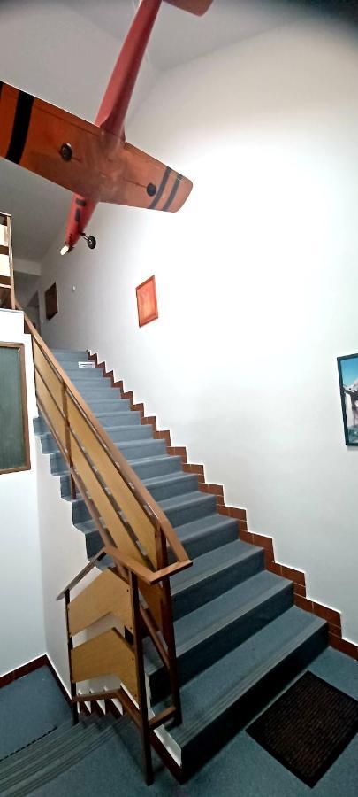 Penzion A Restaurace U Jezirka Hrimezdice Dış mekan fotoğraf